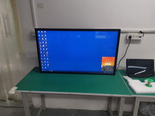 55 pouces Ultra réactif 5 ms machine de jeu infrarouge Moniteur d'écran tactile avec une précision de 10 points sans faille